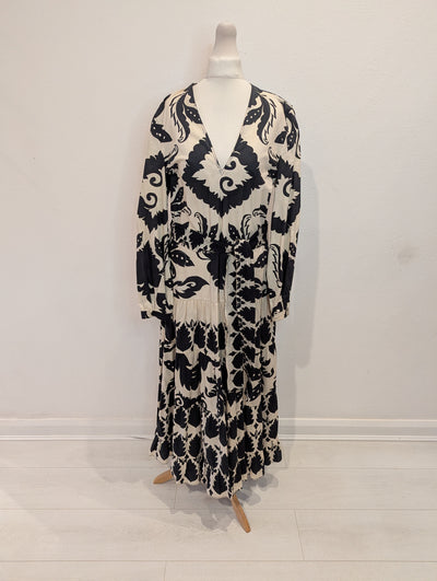 Zara Black & Cream Maxi S