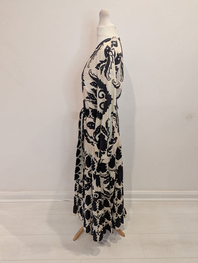 Zara Black & Cream Maxi S