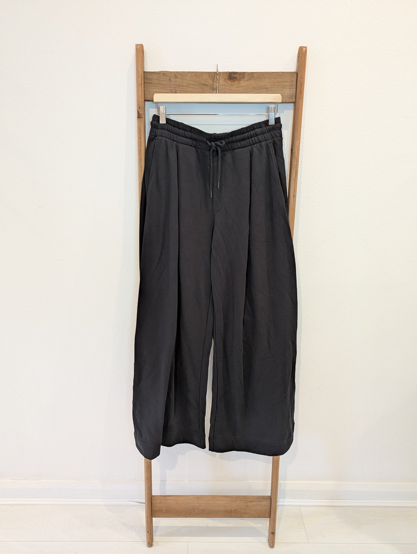 Hush Black Wide Leg Jogger M RRP £80