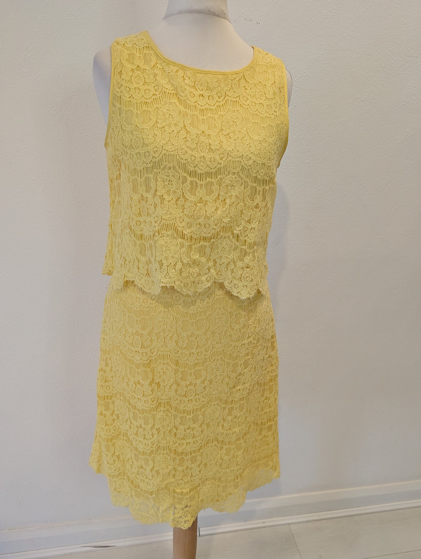 Armani Jeans Yellow Lace Dress 38