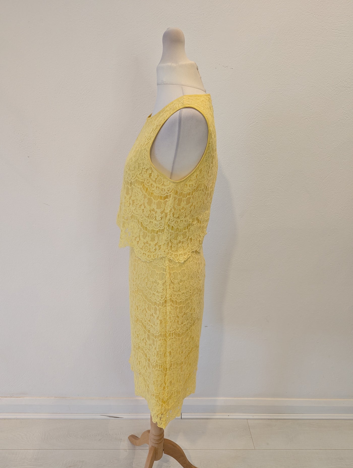 Armani Jeans Yellow Lace Dress 38