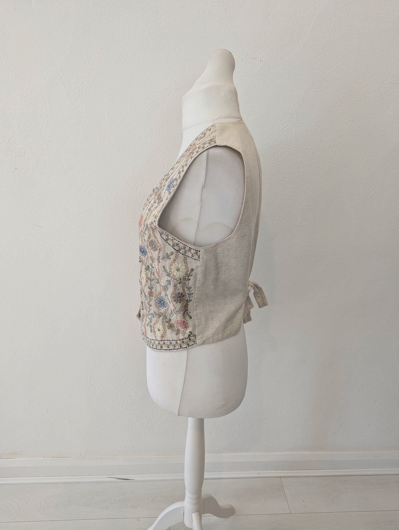 Tantrums waistcoat M