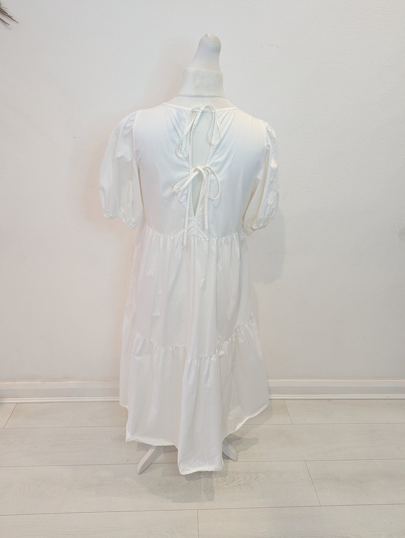 Zara White Tiered Dress L