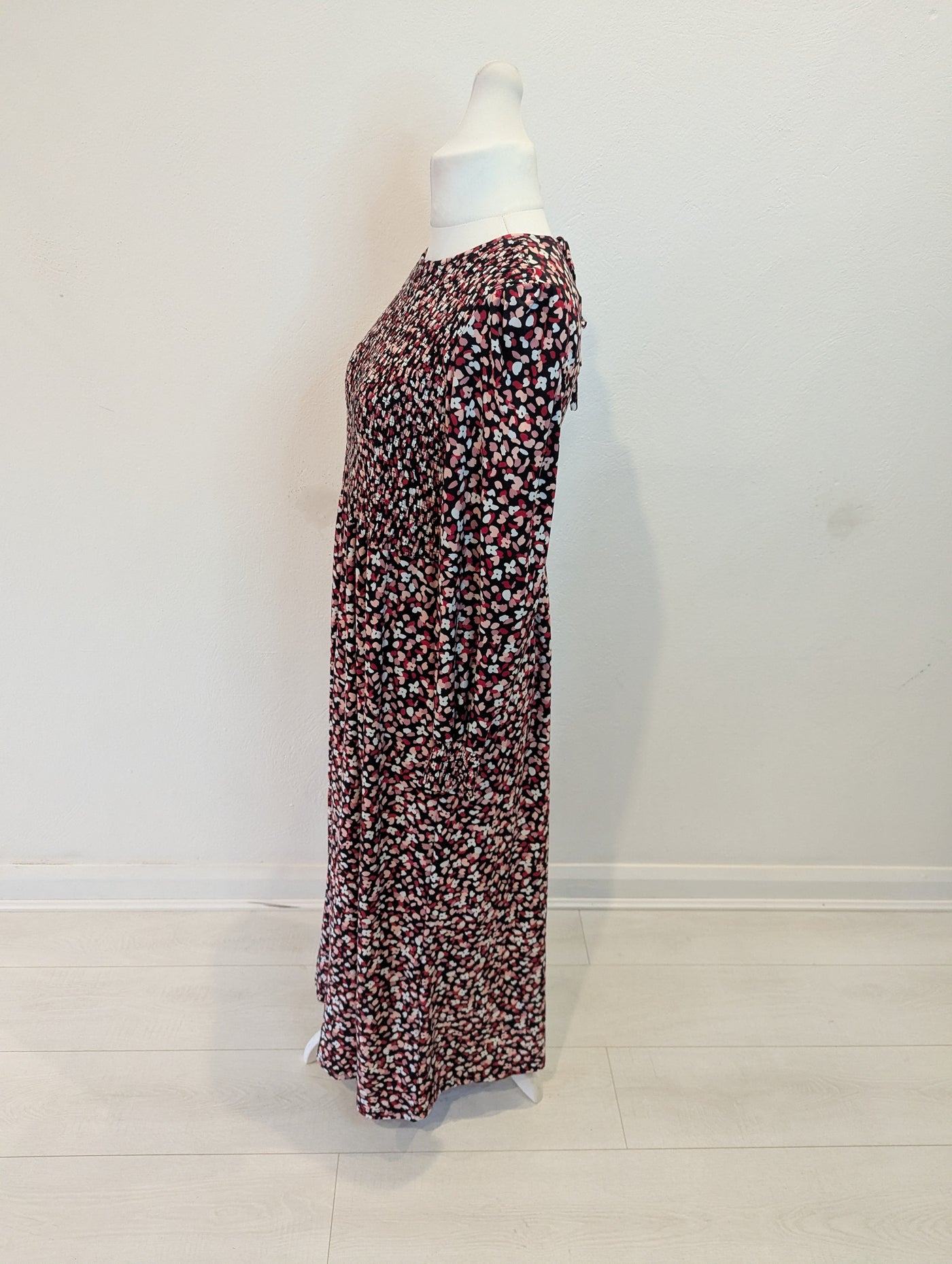 QED London  Black Flower print Dress 14