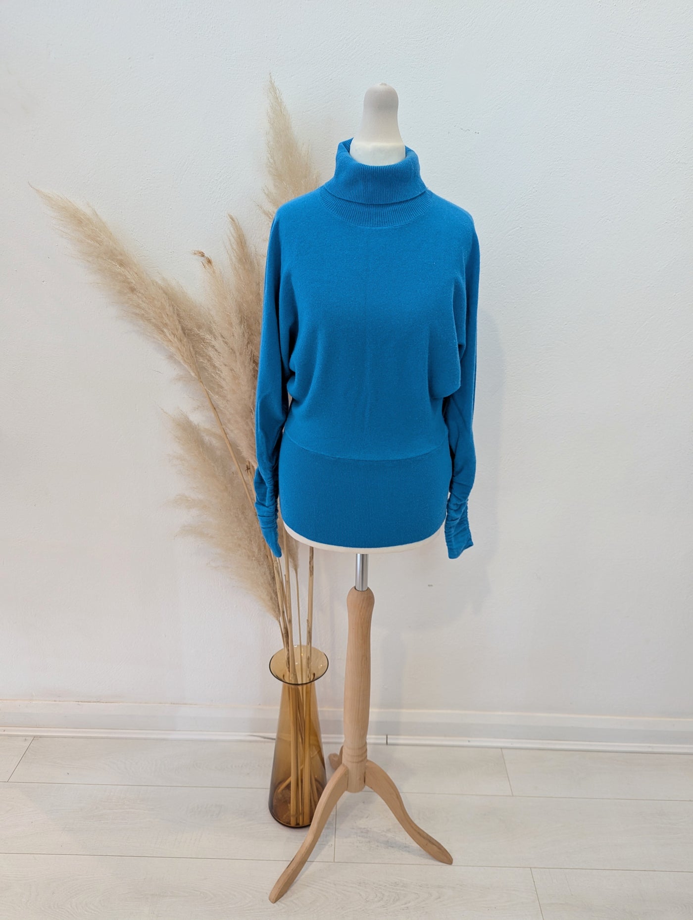 Reiss blue wool mix top XS