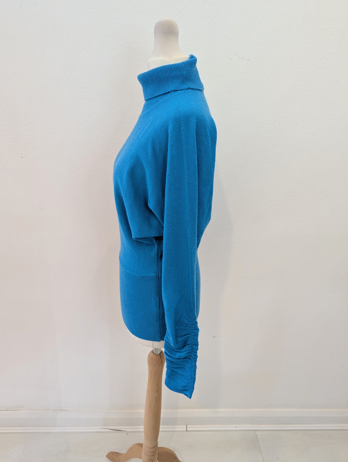 Reiss blue wool mix top XS