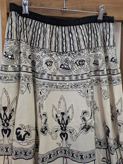 Classics Cream Black Skirt 14