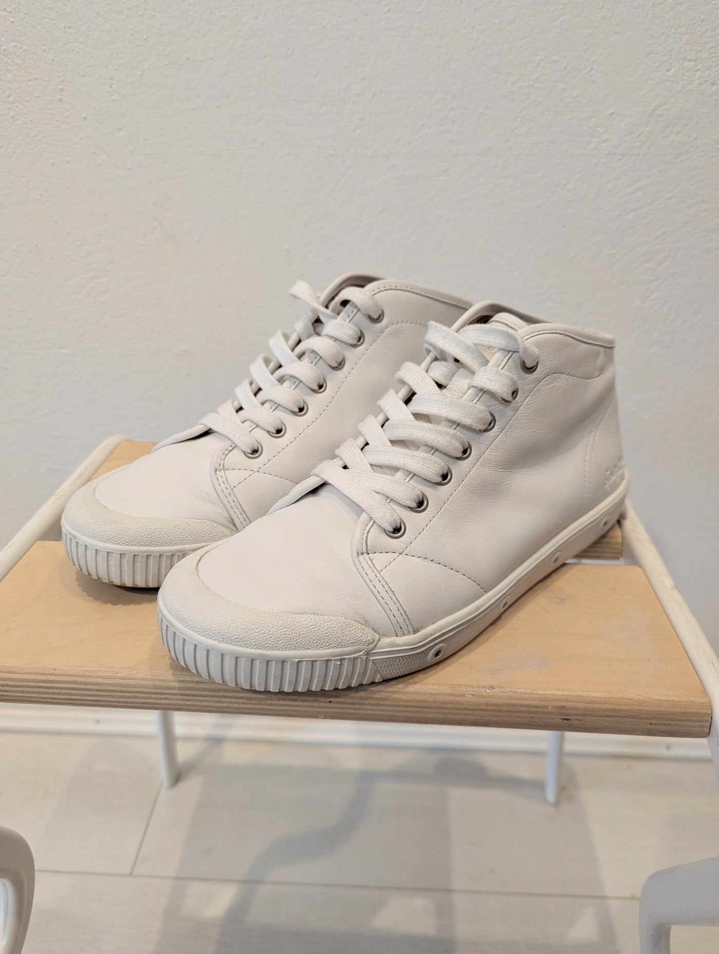 Spring Court white high tops 5 RRP £133