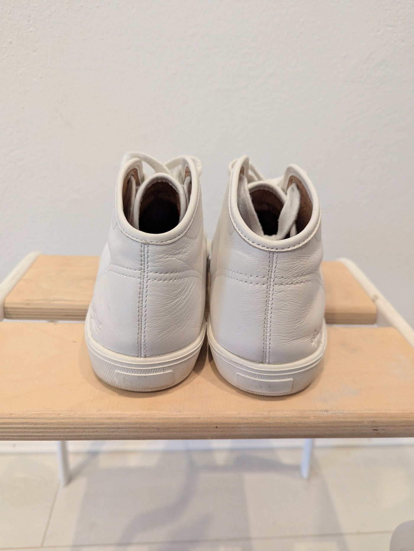Spring Court white high tops 5 RRP £133