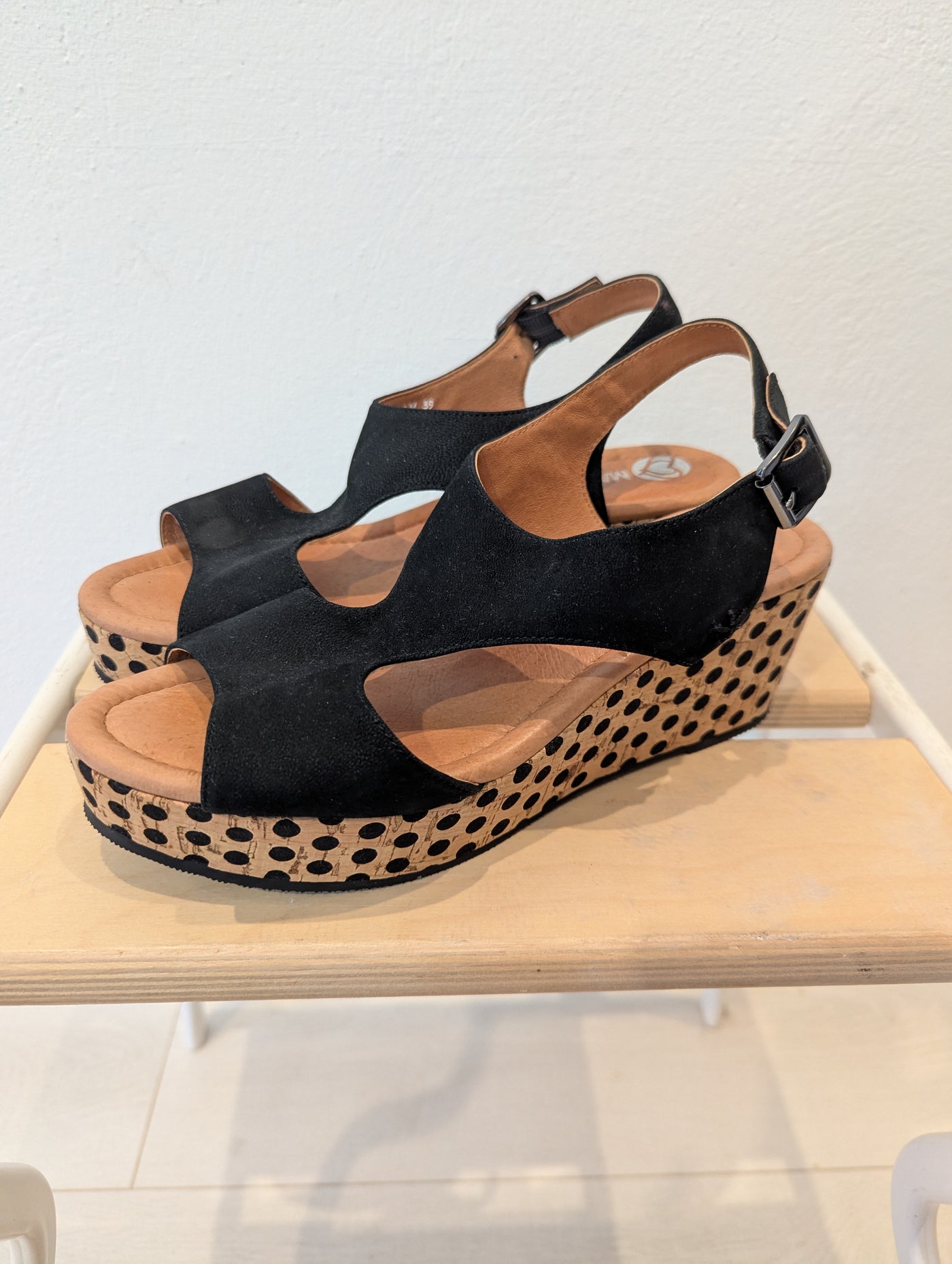 Mam'zelle Spot Wedges 6
