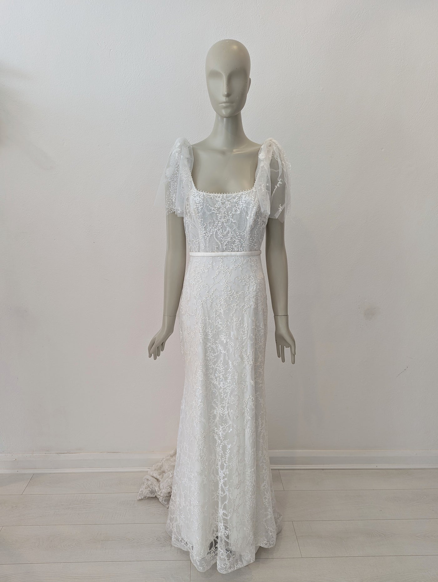 Cherie By Oui Magique 12 RRP £2450