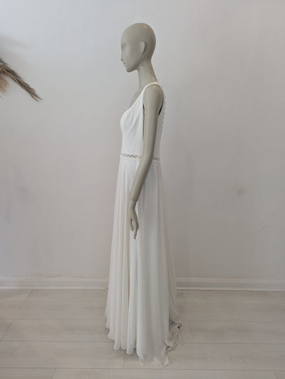 Marylise Let Love Rule 16 - £2000