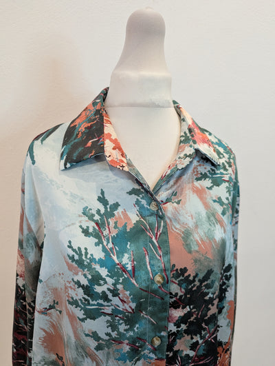 In April 1986 Tree Print Shirt S/M
