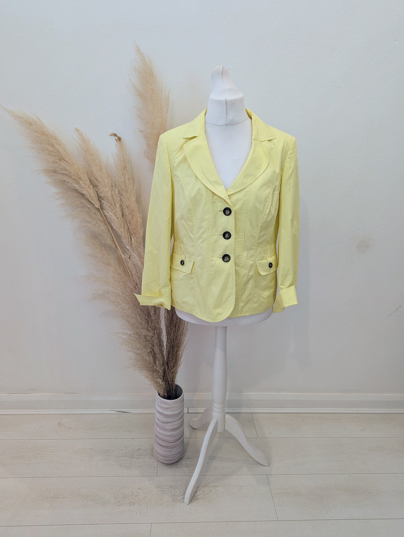 Betty Barclay Yellow Jacket Size 18