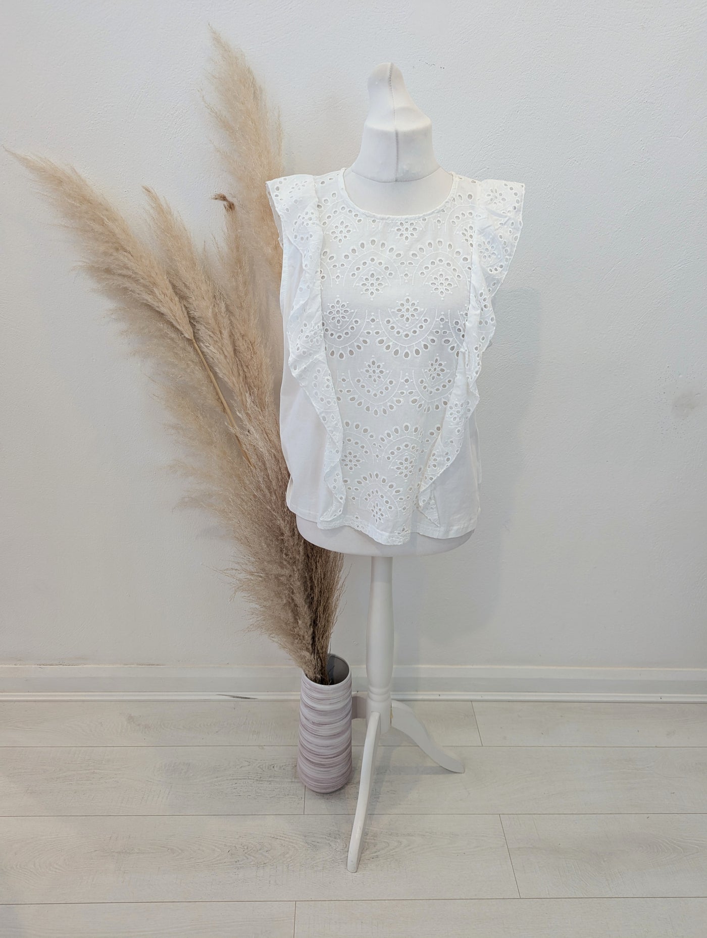 Ichi White Sleeveless Blouse Size XL NWT RRP £35