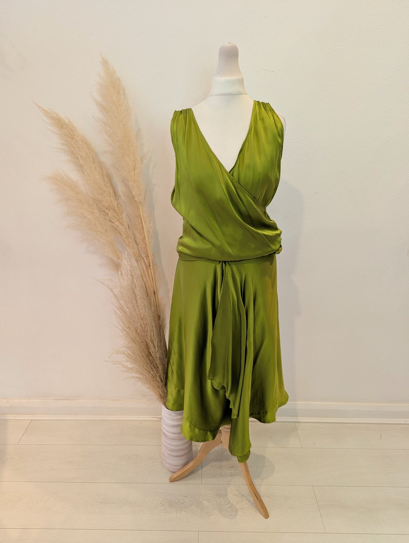 Zepla Green Skirt 2 piece 12/14