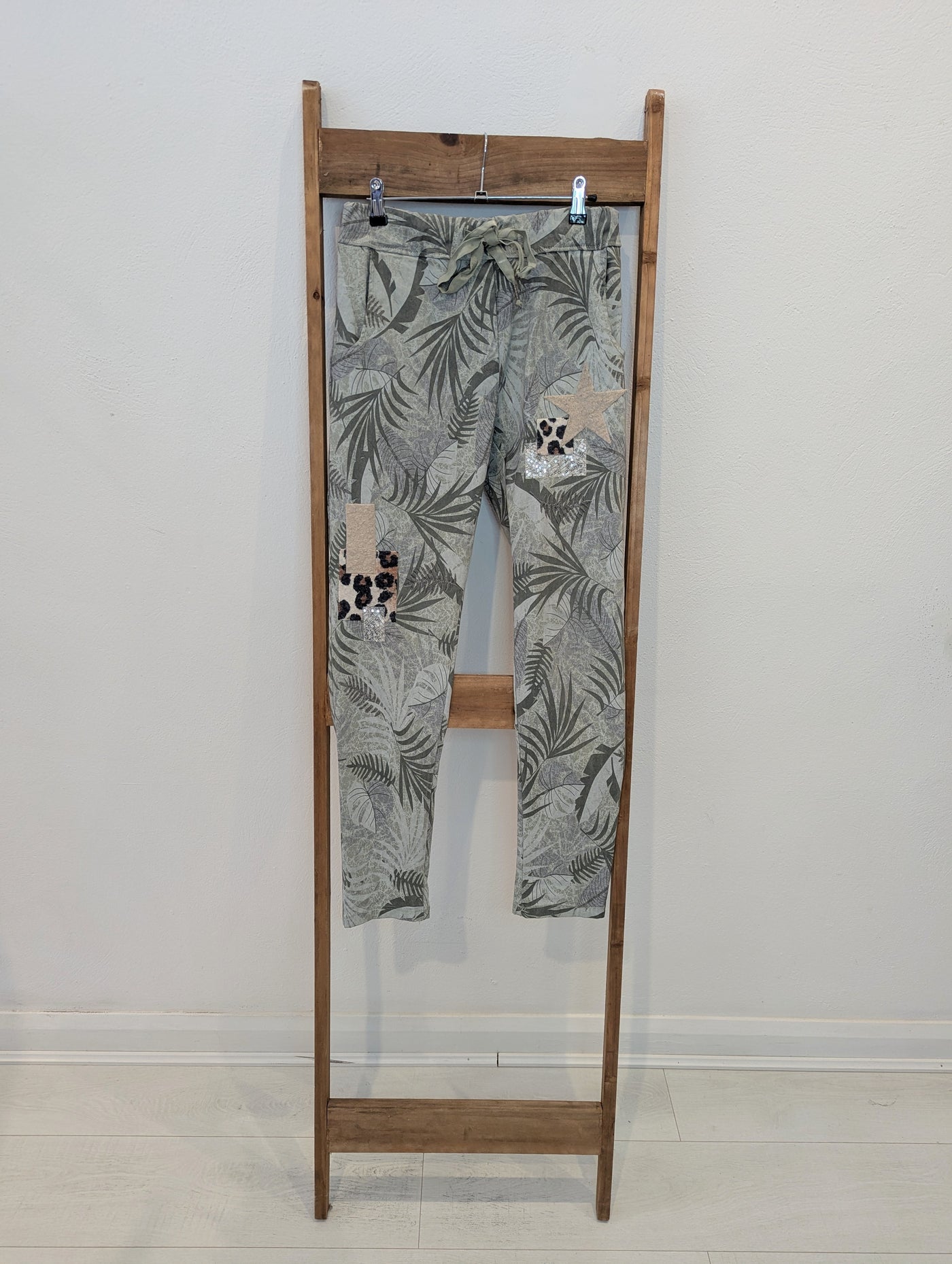 Made in Italy Khaki Floral Pants Size 12/14