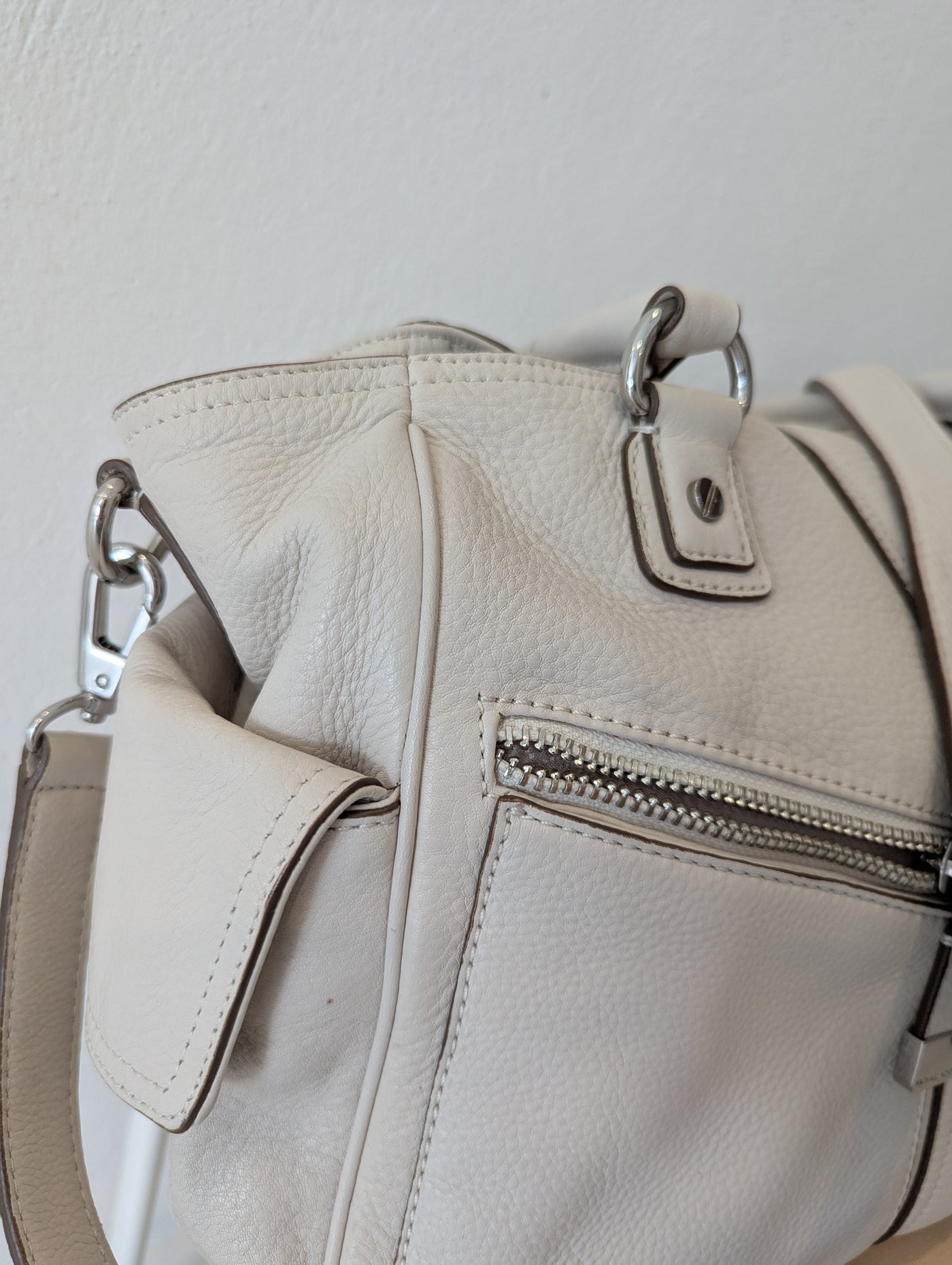 Micheal Kors Cream Bag