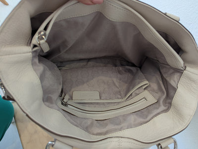 Micheal Kors Cream Bag