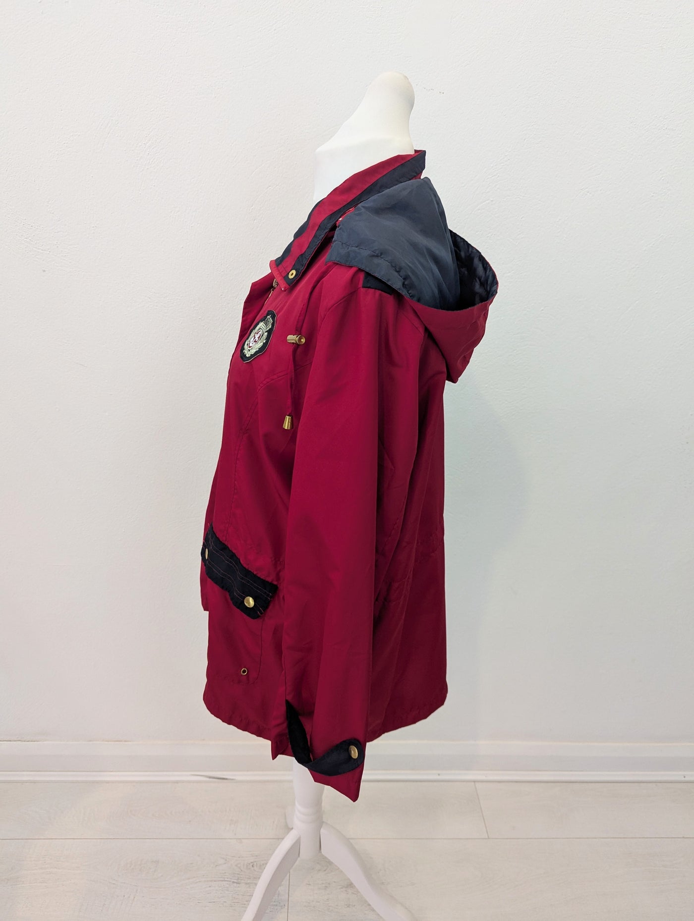 La Maison Du Jersey 1980s red rain Jacket 10/12