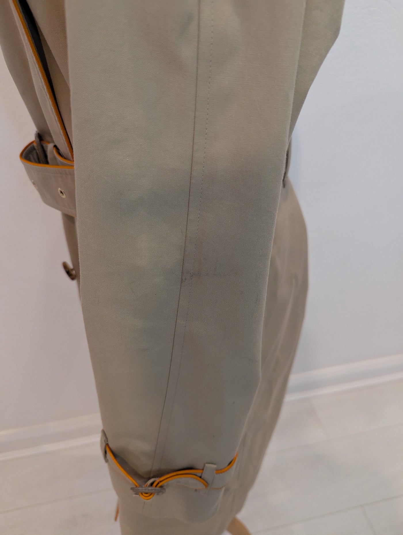 Burberry orange trim Trench 10
