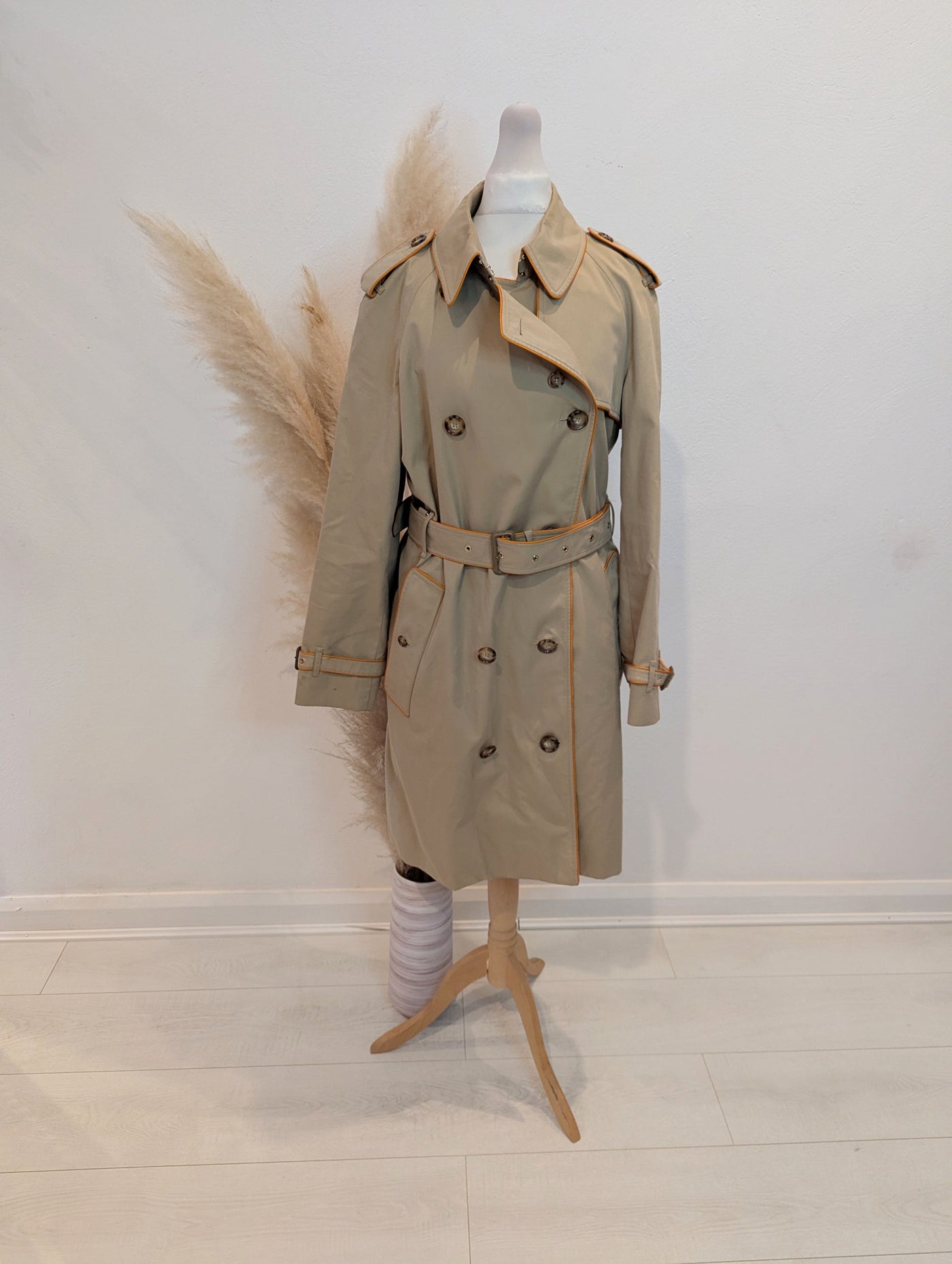 Burberry orange trim Trench 10