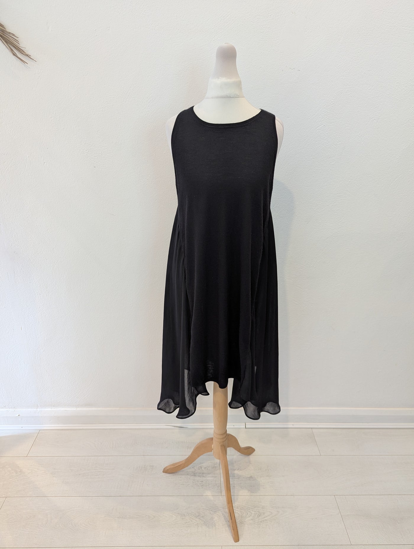 Amanda Wakeley cashmere/ sheer tunic S petite