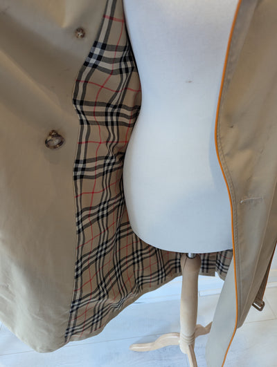 Burberry orange trim Trench 10