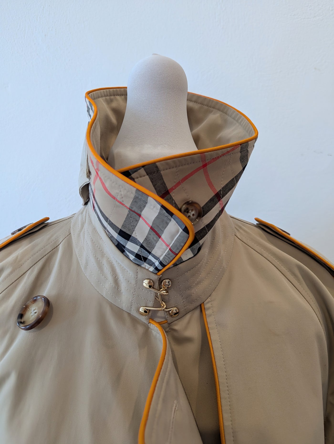 Burberry orange trim Trench 10