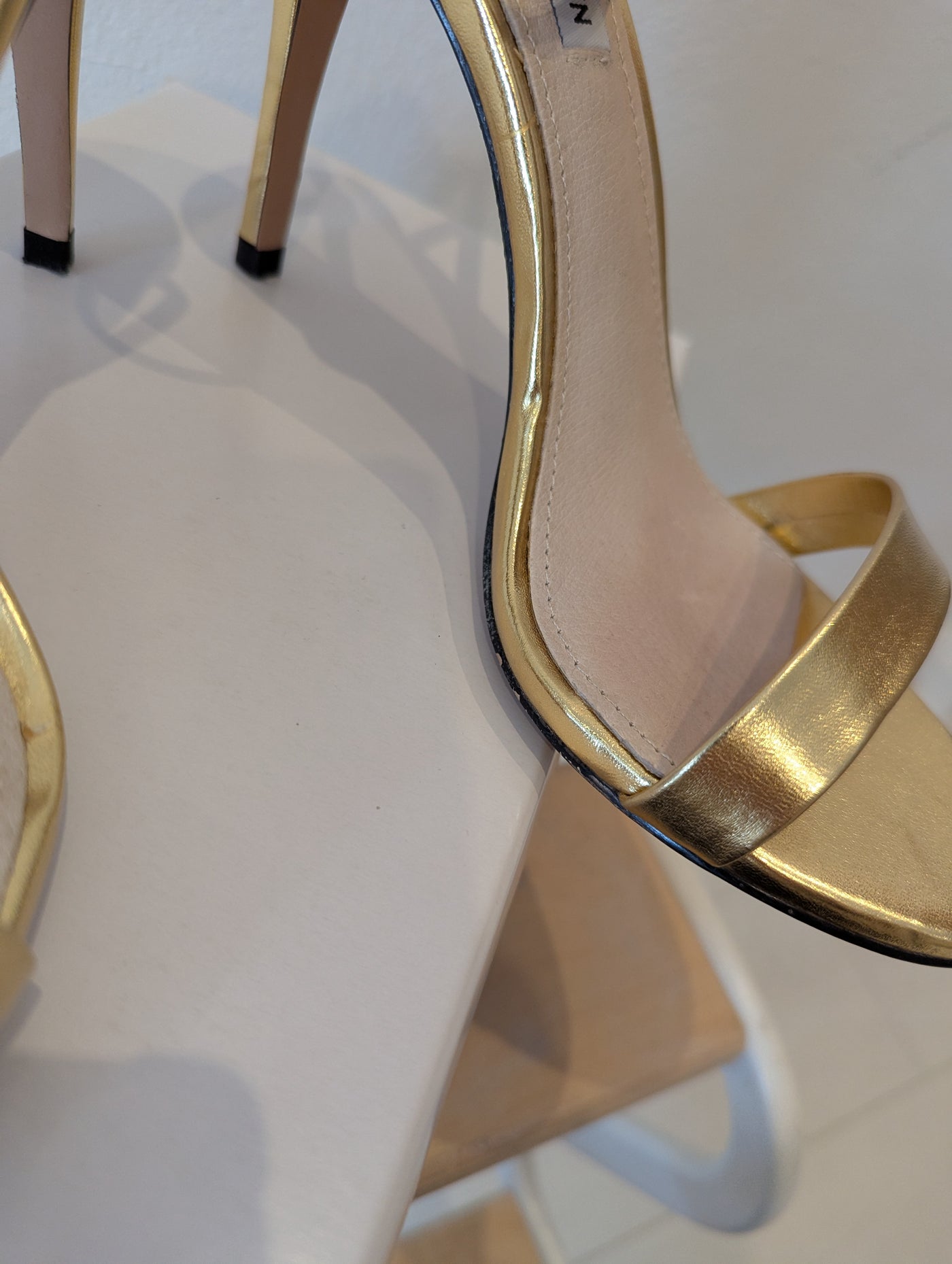 Steve Madden Gold Heels 7
