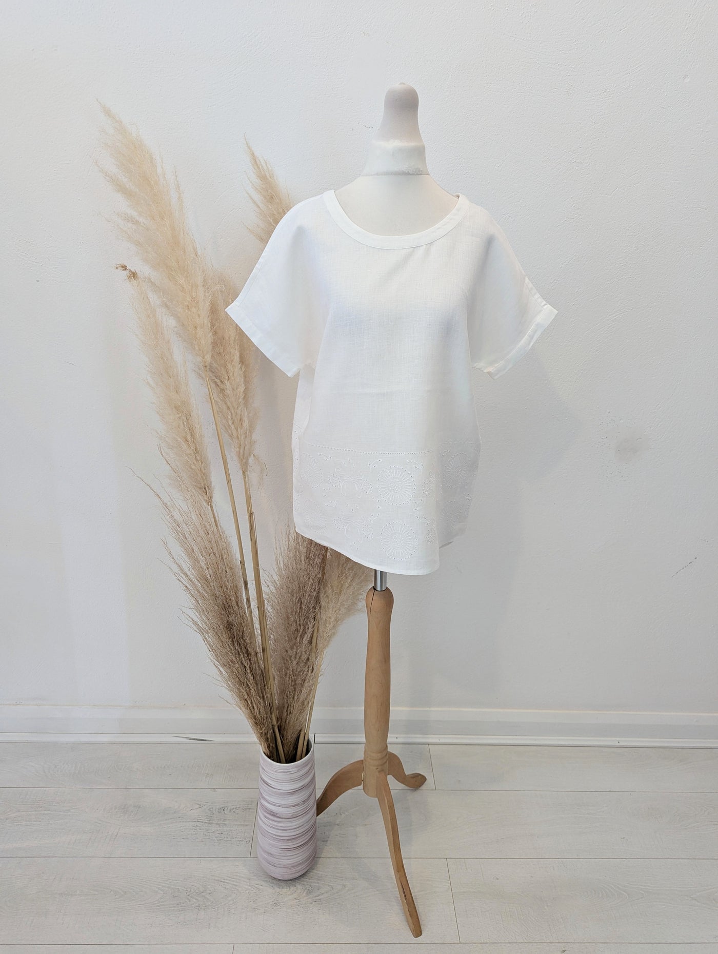 Pure Collection White Embroidered Linen top 10