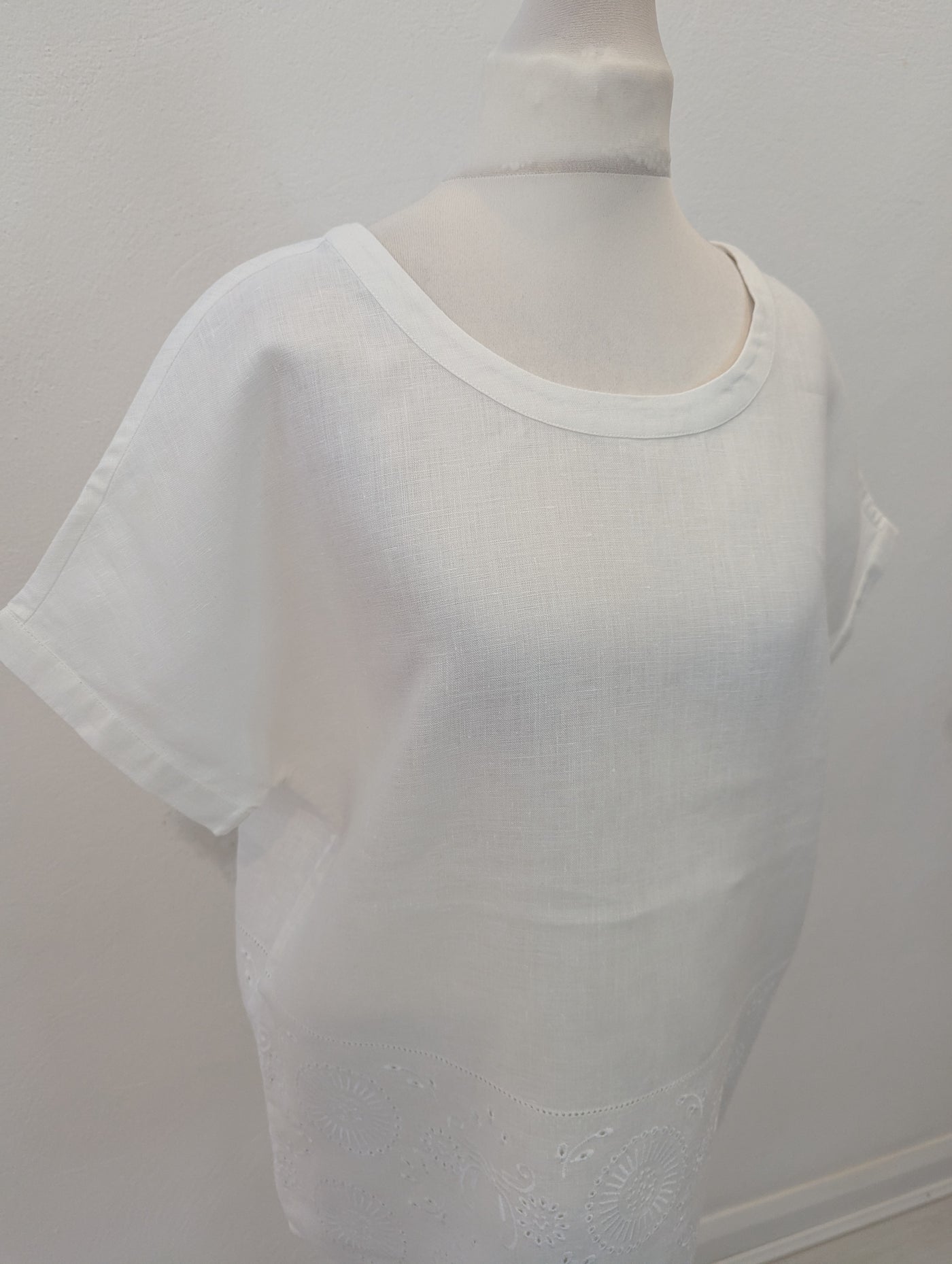 Pure Collection White Embroidered Linen top 10