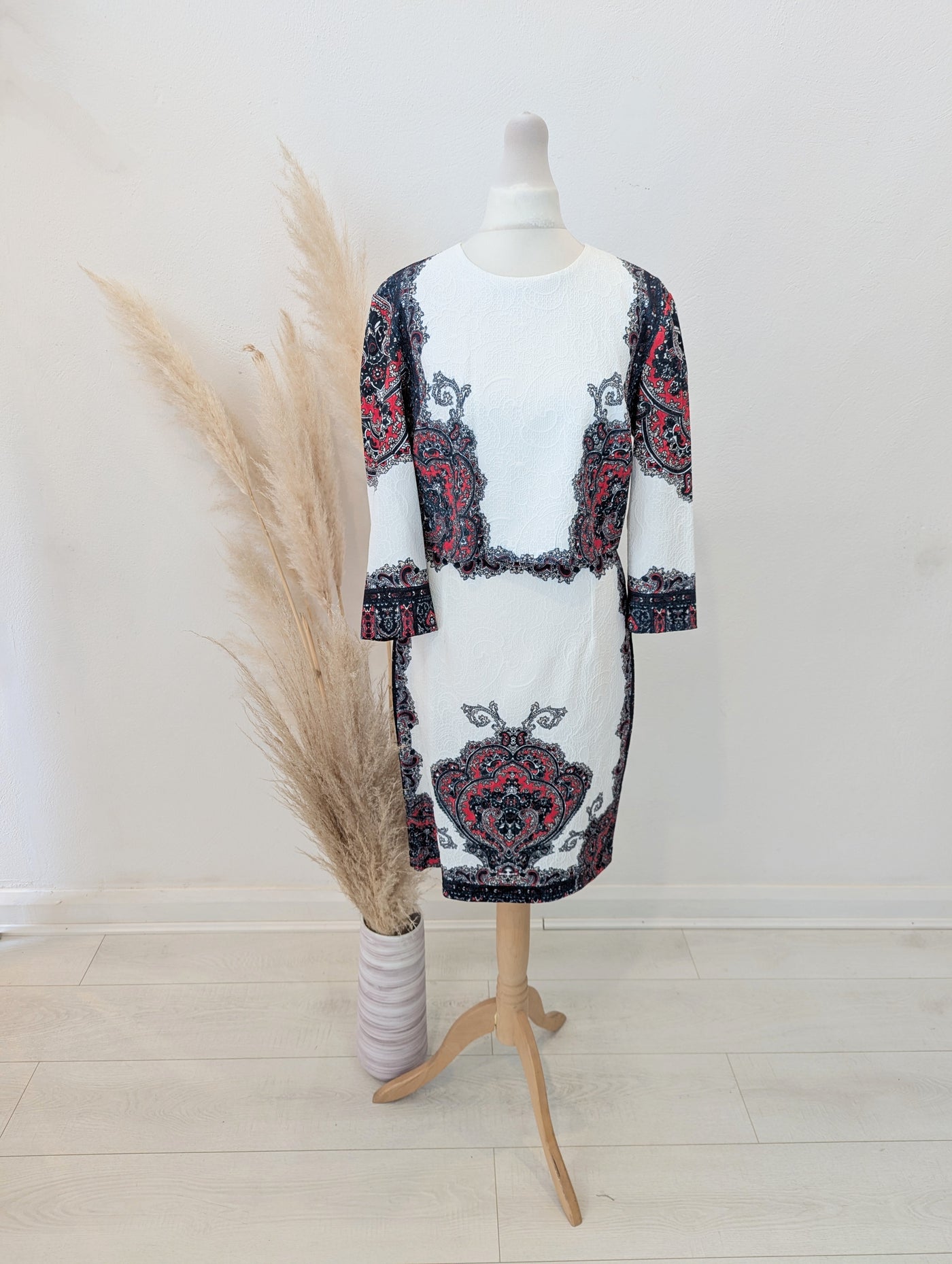 Forever Unique White print Dress 10 RRP £169