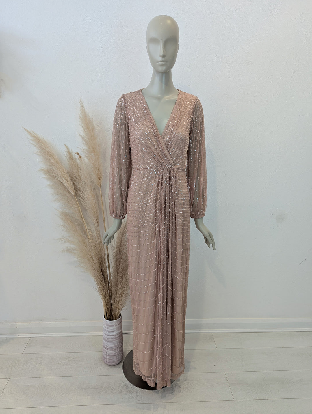 Sista Glam Blush Sequin Maxi 14 NWT – The Wardrobe