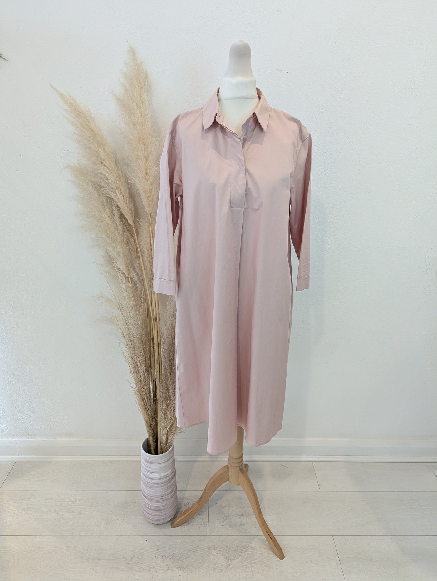 Carolyn Donnelly Pink Shirt Dress 8