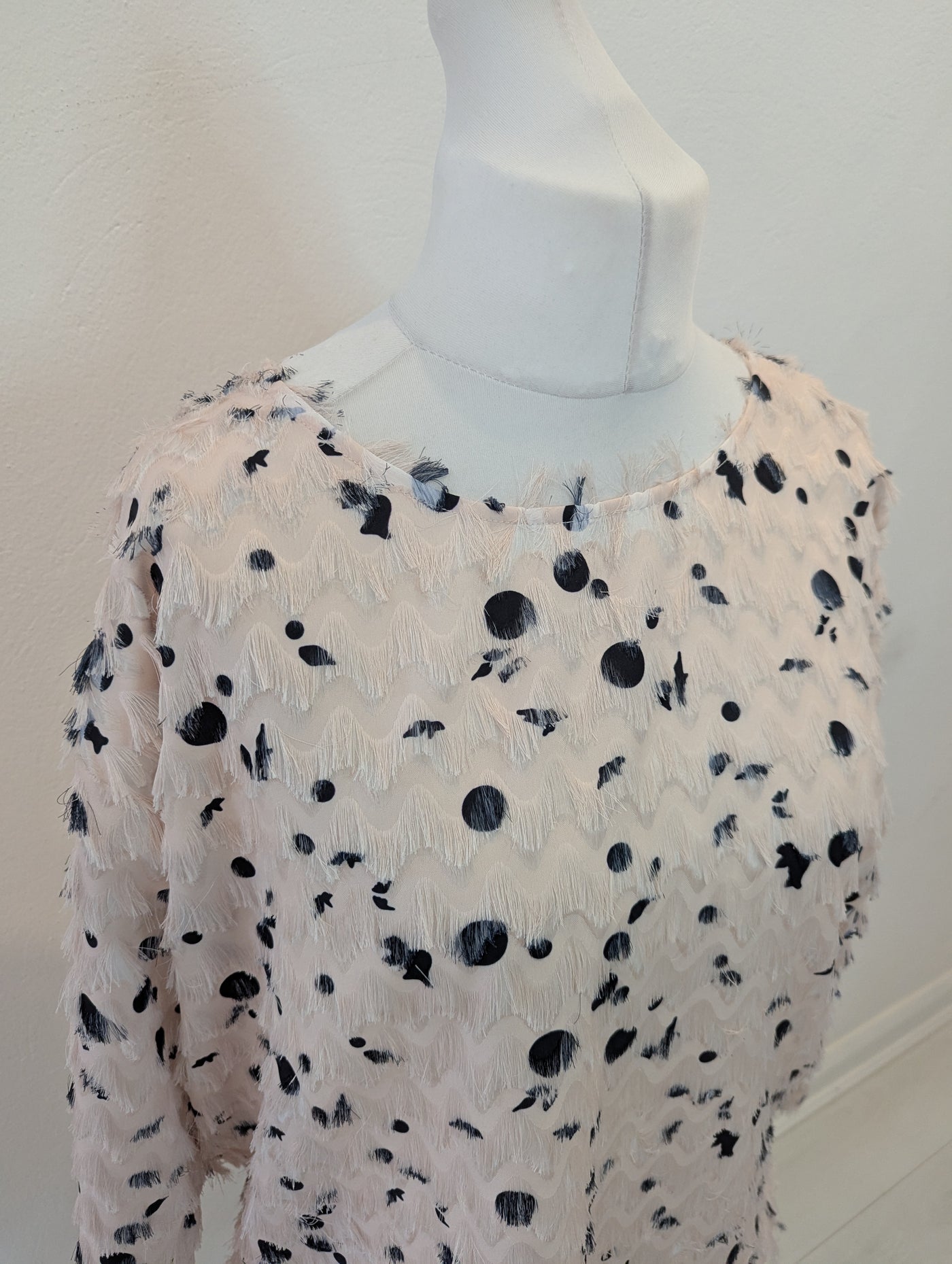 Karen Simonsen Cream Eyelash Top 12 RRP £85