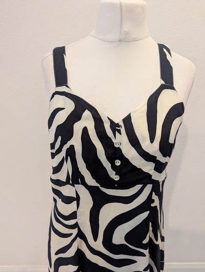 Jensen Women Black/White Dress (missing button) 14