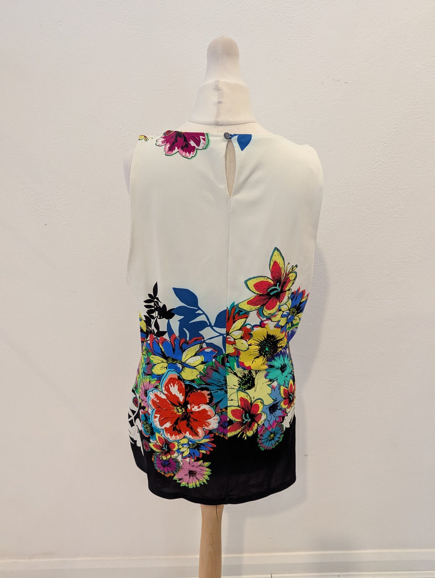 Roberto Cavalli Floral Top 12/14