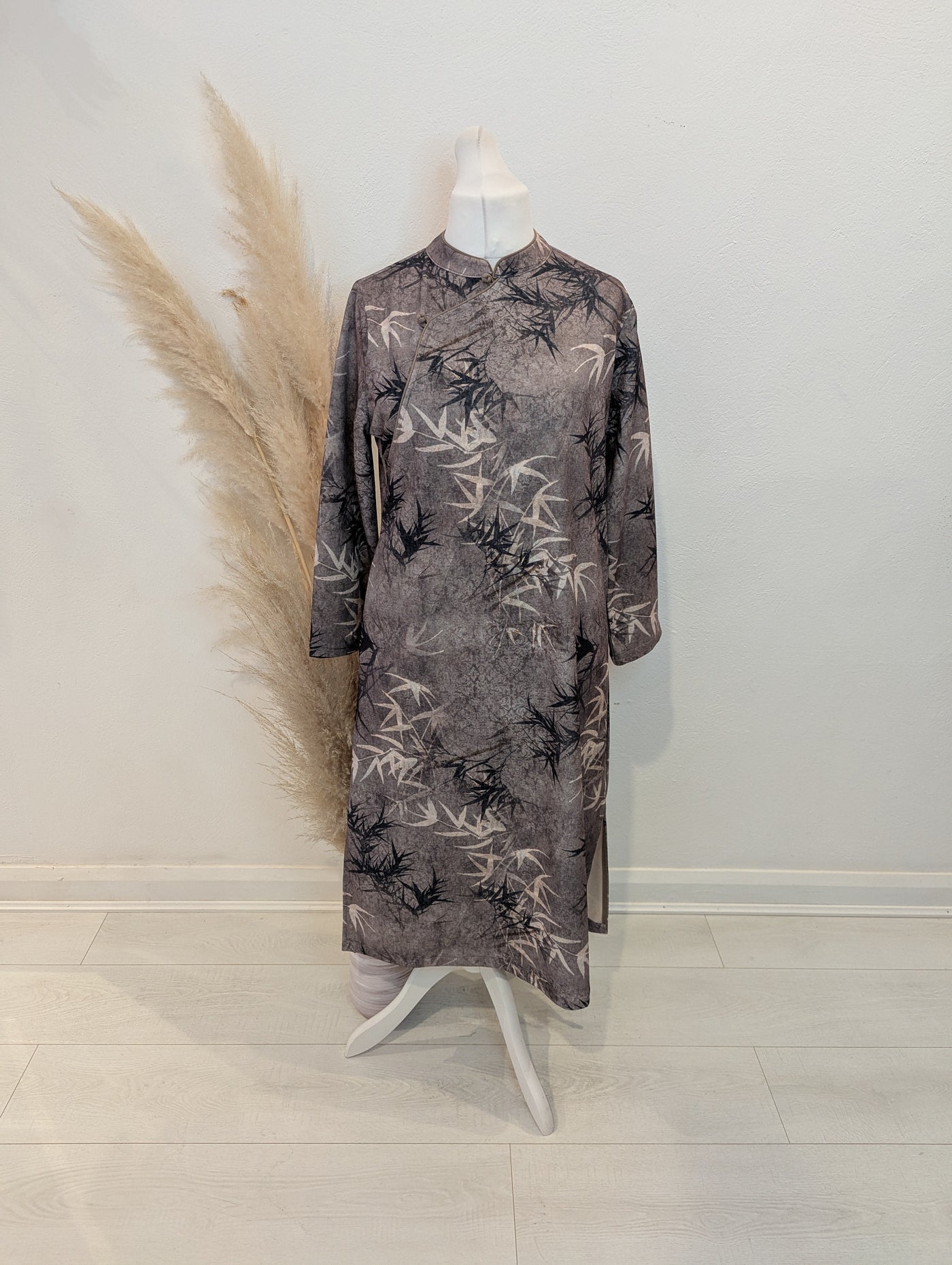 No Label Grey Leaf Chinese Dress XL