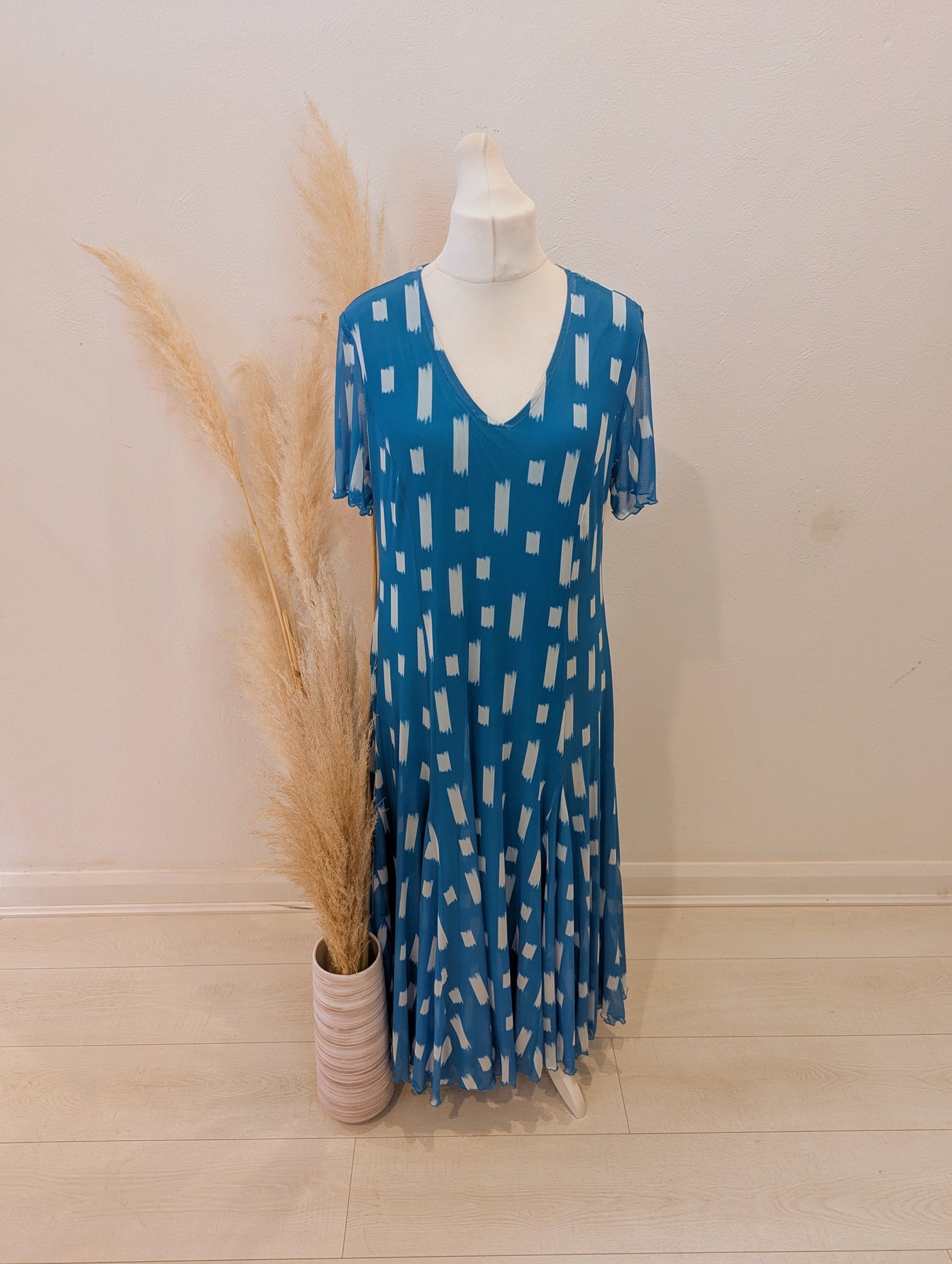 Glitz Turquoise/White Dress/Jacket Size 18