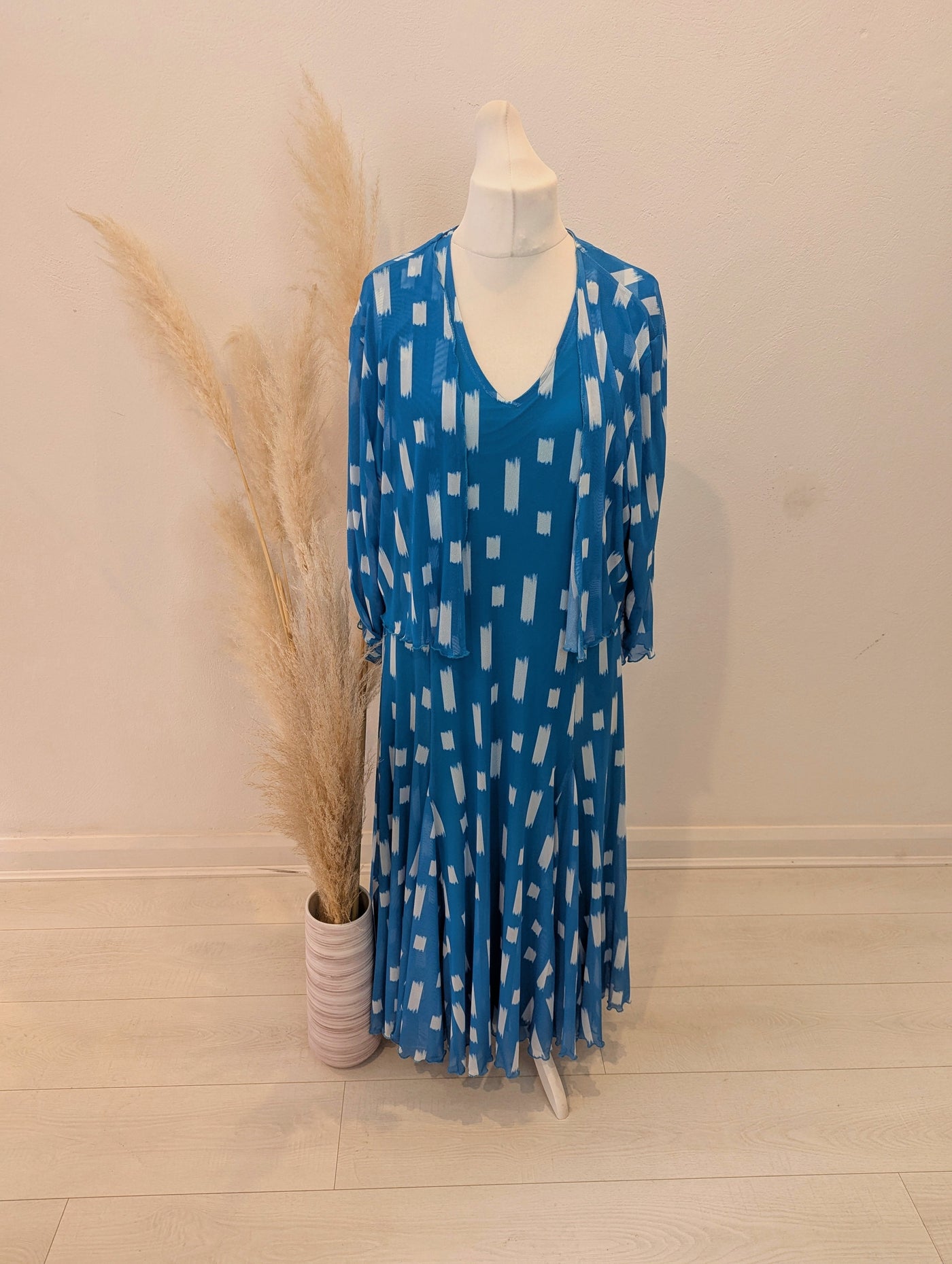 Glitz Turquoise/White Dress/Jacket Size 18
