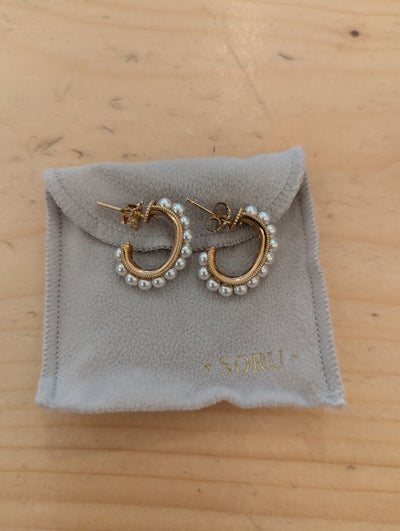 Soru Pearl Mondello mini hoop Earrings RRP £99