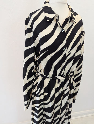 Vera & Lucy Black Zebra Dress S