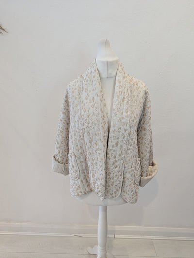 Style Hax cream animal print jacket One Size
