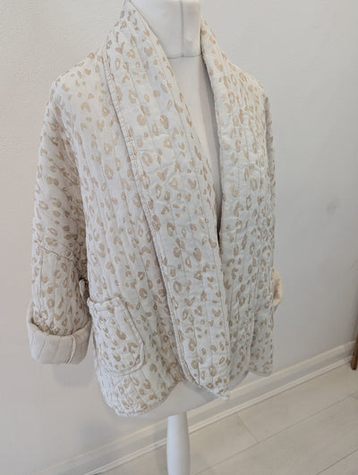 Style Hax cream animal print jacket One Size