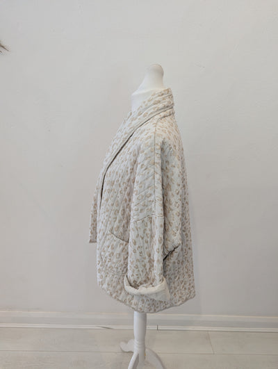 Style Hax cream animal print jacket One Size