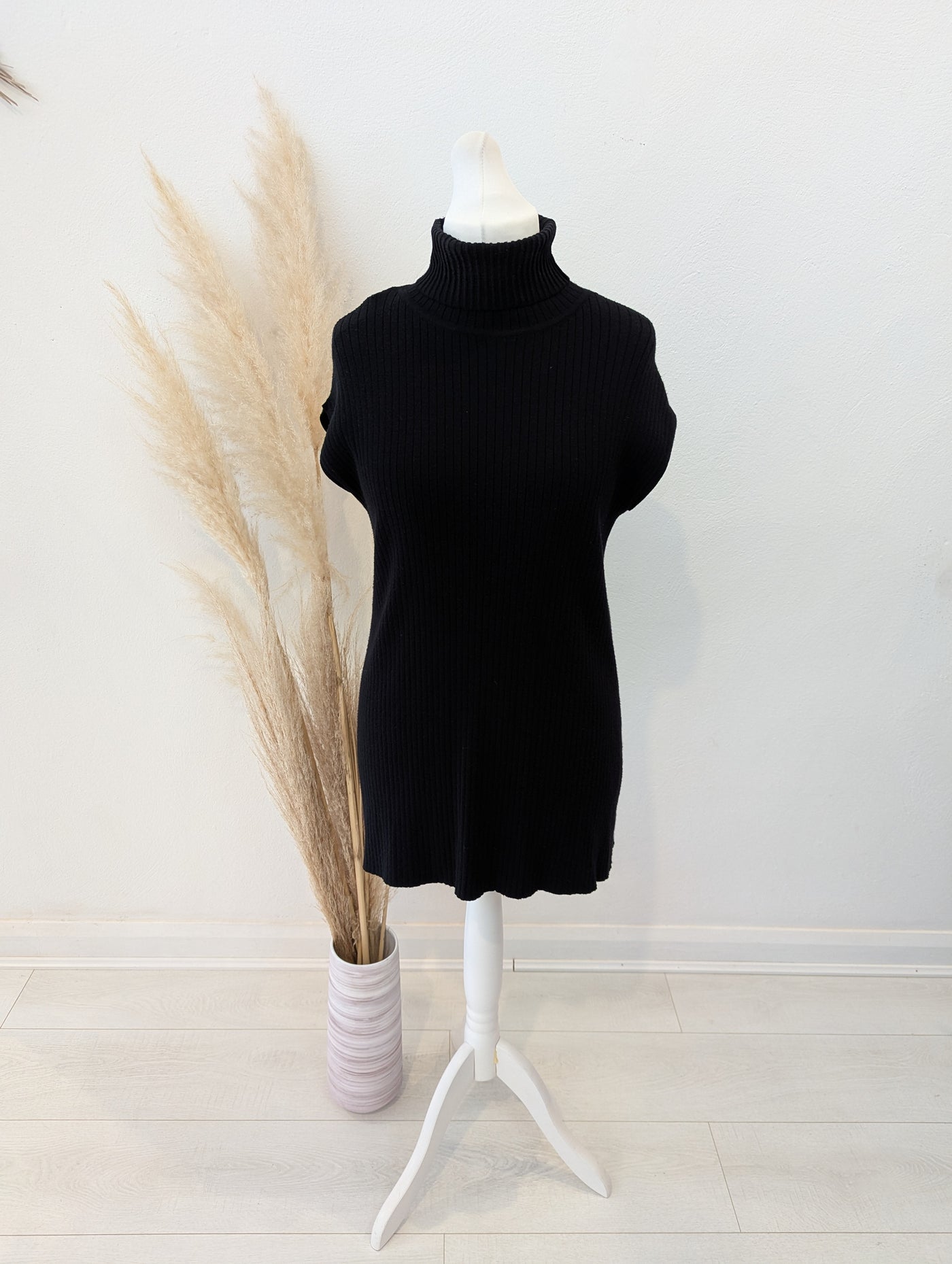 Sarah Pacini Black Long Line Polo Neck Medium
