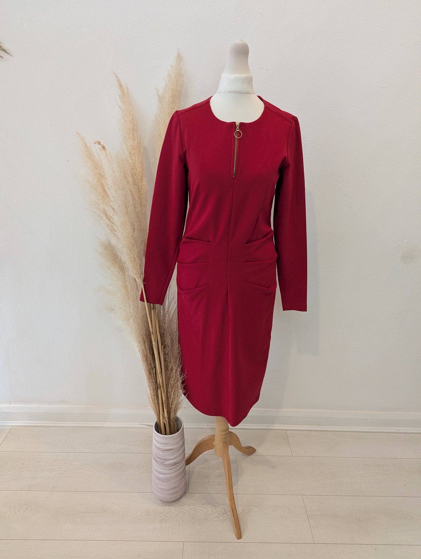 Summum Woman Red Pencil Zip Dress 6