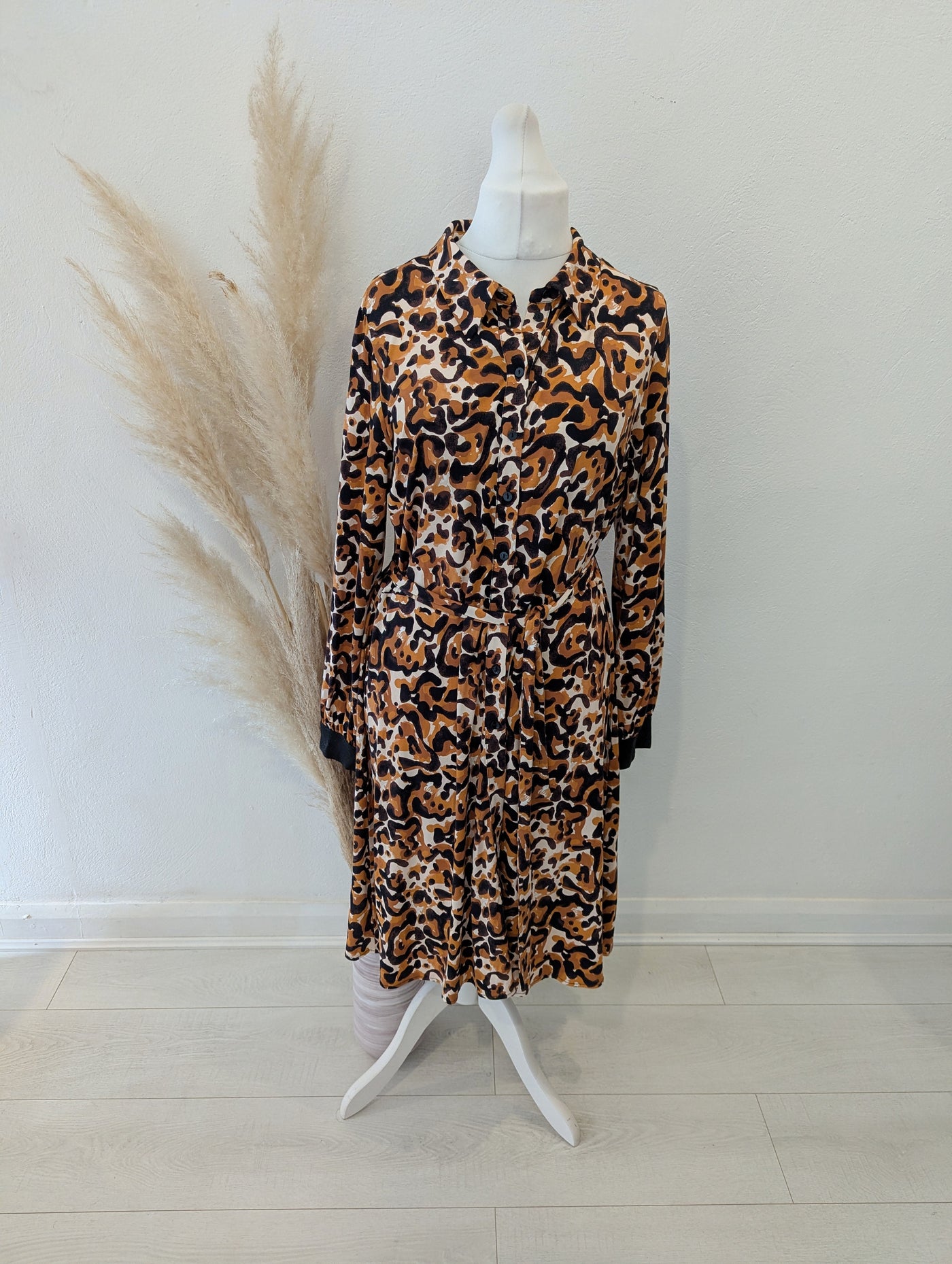 Esqualo Animal print Shirt Dress 14/16 NWT RRP £105