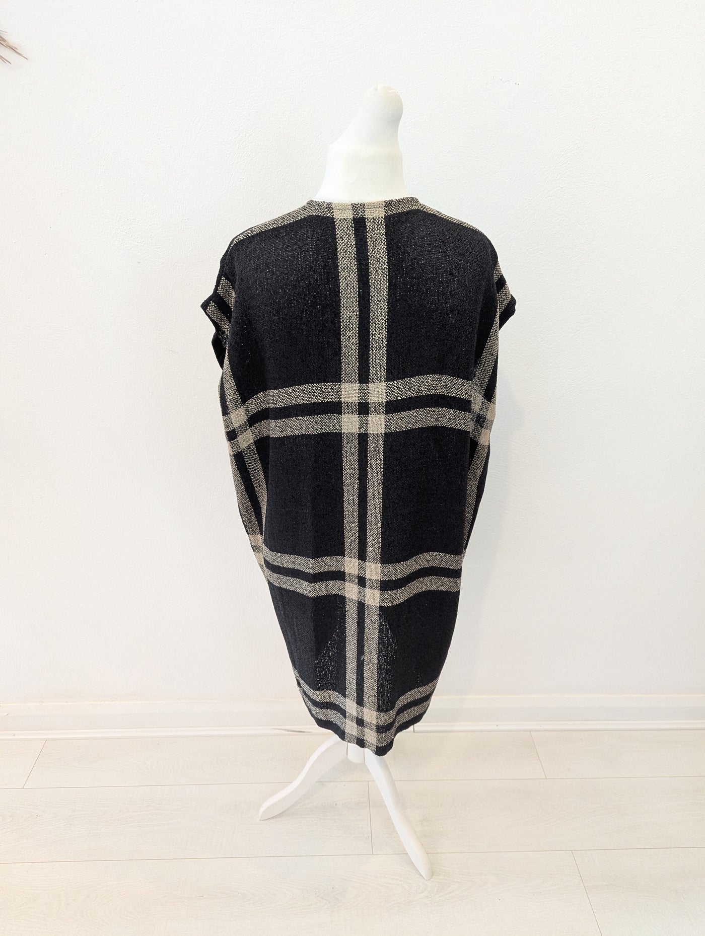 Masai Check Sleeveless Coatigan Size Medium